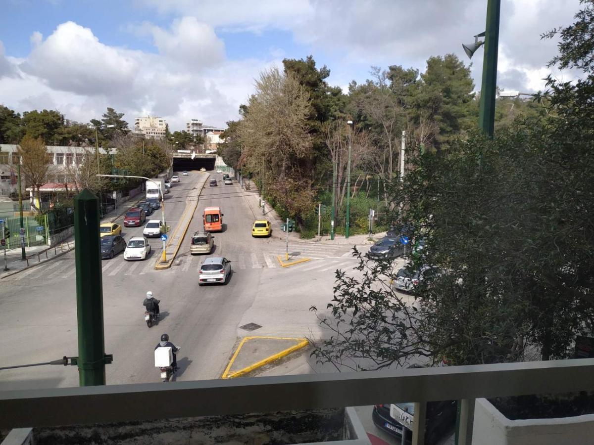 Fully Renovated, Family-Friendly Apartment, Next To A Huge Green Park, In Athens Center Exterior foto